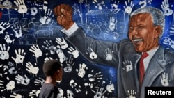 Mural a Nelson Mandela em Joanesburgo