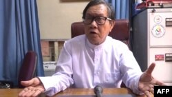 ဥပဒေအကျိုးဆောင်ရှေ့နေကြီး ဦးခင်မောင်ဇော်