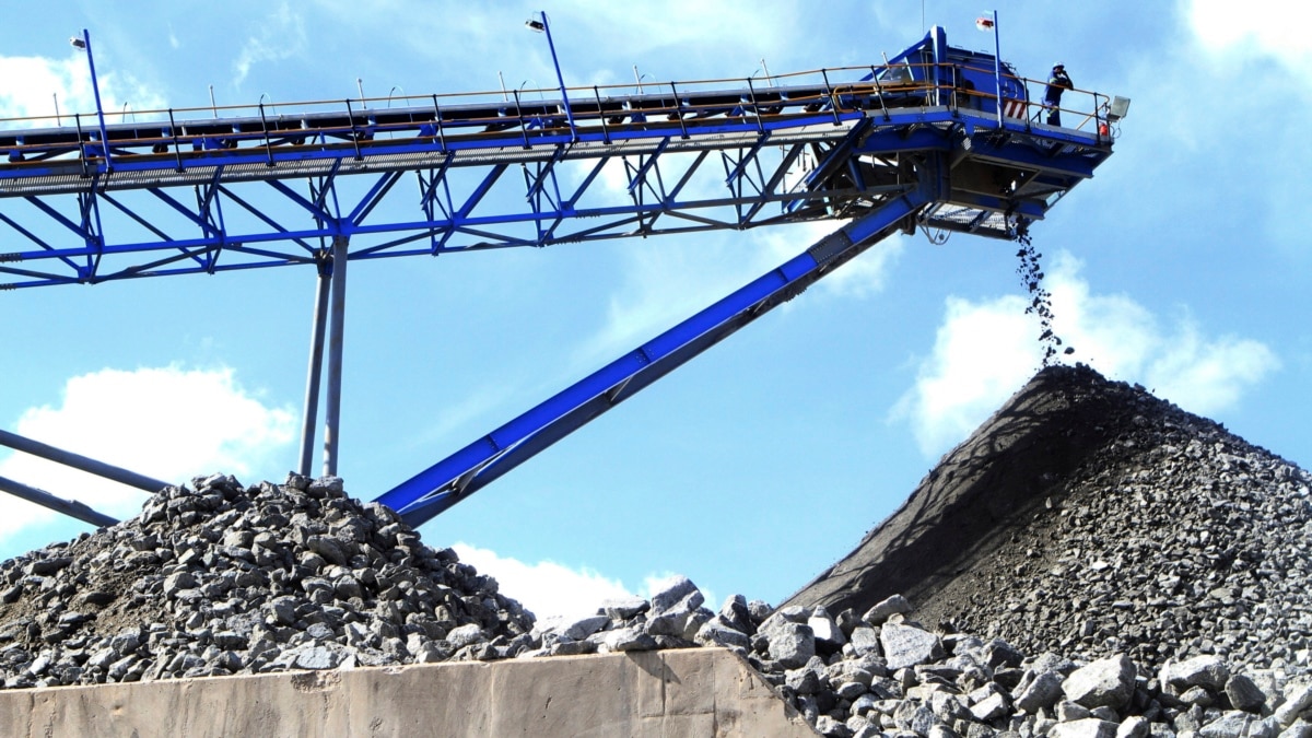 Zimbabwe's Mining Minister Says Lithium Biggest Draw