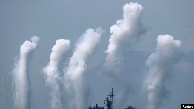 台灣諾克斯級巡航艦參加宜蘭海軍基地附近舉行的軍演。 （2018年4月13日）