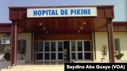 L’hôpital de Pikine dans la banlieue de Dakar, Sénégal, 25 octobre 2017. (VOA/Seydina Aba Gueye)
