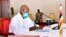 Président Yoweri Museveni ya Ouganda azali kotia manzaka na boyokani na mbulamatari ya RDC na Kampala, Ouganda, 27 mai 2021. (Twitter/Mbulamatari ya Ouganda)