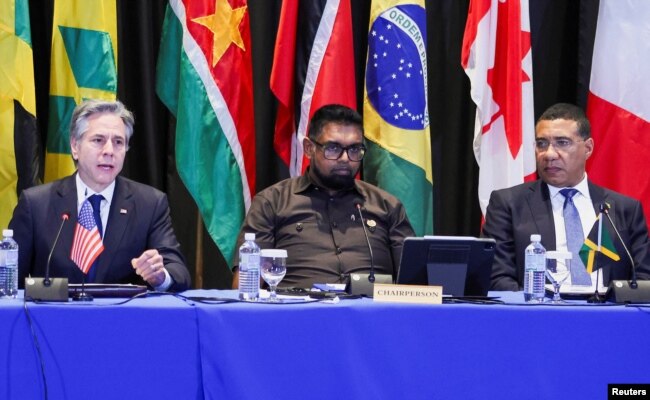 U.S. Secretary of State Antony Blinken, Guyana President Irfaan Ali and Jamaican Prime Minister Andrew Holness attend an emergency meeting on Haiti in Kingston, Jamaica, March 11, 2024. (REUTERS/Gilbert Bellamy)