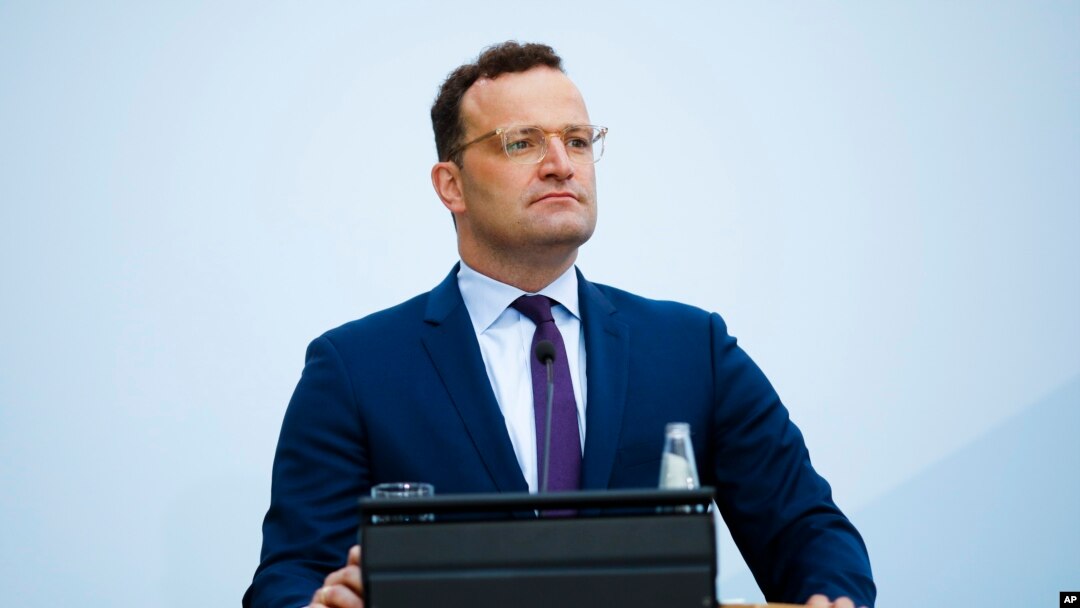 Menteri Kesehatan Jens Spahn, di Berlin, Jerman, 6 Agustus 2020.