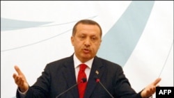 Thủ tướng Thổ Nhĩ Kỳ Recep Tayyip Erdogan đến thăm Lebanon