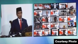 Presiden Jokowi saat Peresmian Peluncuran Produk Riset, Teknologi dan Inovasi untuk Percepatan Penanganan Covid-19 melalui Video Conference yang disiarkan langsung melalui akun YouTube Kemenristek/BRIN, Rabu (20/5). (Foto: Humas SekabRI/Oji)