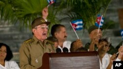 Cuba's President Raul Castro addresses the crowd during a last homage to his late brother, Fidel Castro, in Antonio Maceo Plaza in Santiago de Cuba, Dec. 3, 2016. 