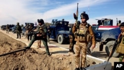 Irak ordusu Anbar'ı IŞİD saldırılarına karşı korumada yetersiz kalıyor