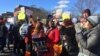 "Sin paga no hay paz", trabajadores federales protestan cierre de gobierno en la capital 
