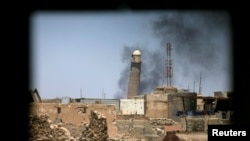 Kosi minaret džamije Al Nuri u Mosulu, arhivska fotografija 