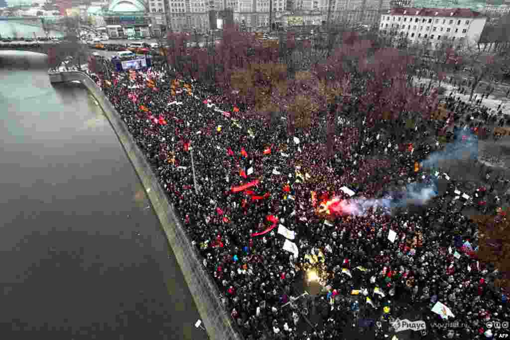 Московский митинг: «За честные выборы» с вертолета