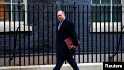 El ministro de Defensa británico, Ben Wallace, a su llegada al número 10 de Downing Street, en Londres, el 6 de diciembre de 2022.