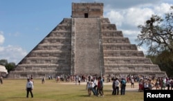 The Mayan Pyramid at Chichen Itza, Mexico.