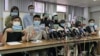 12港人家屬再收家書要求請律師代認在港控罪 律師質疑中方 "套料”