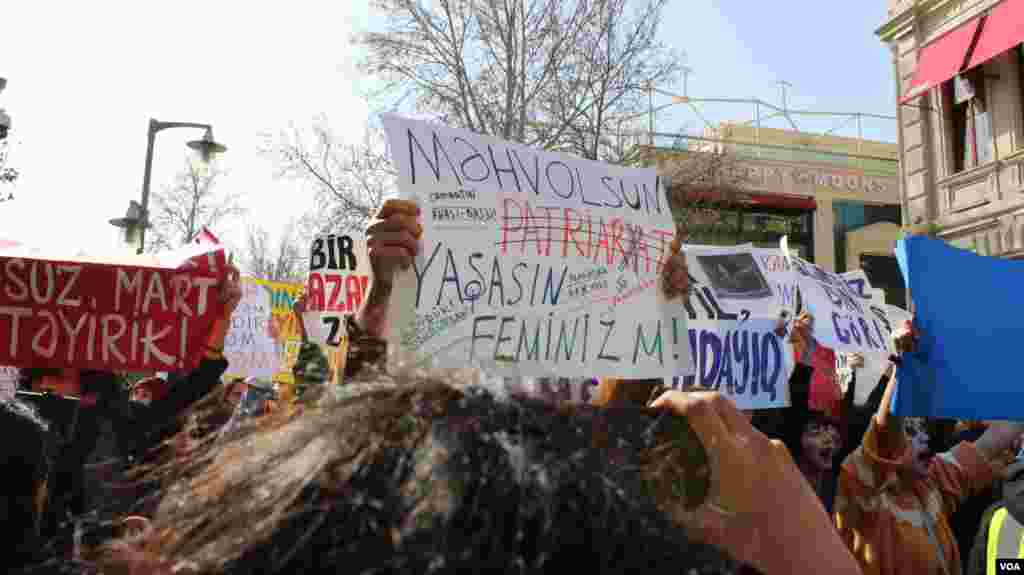 Bakıda 8 Marş feministlər aksiyası