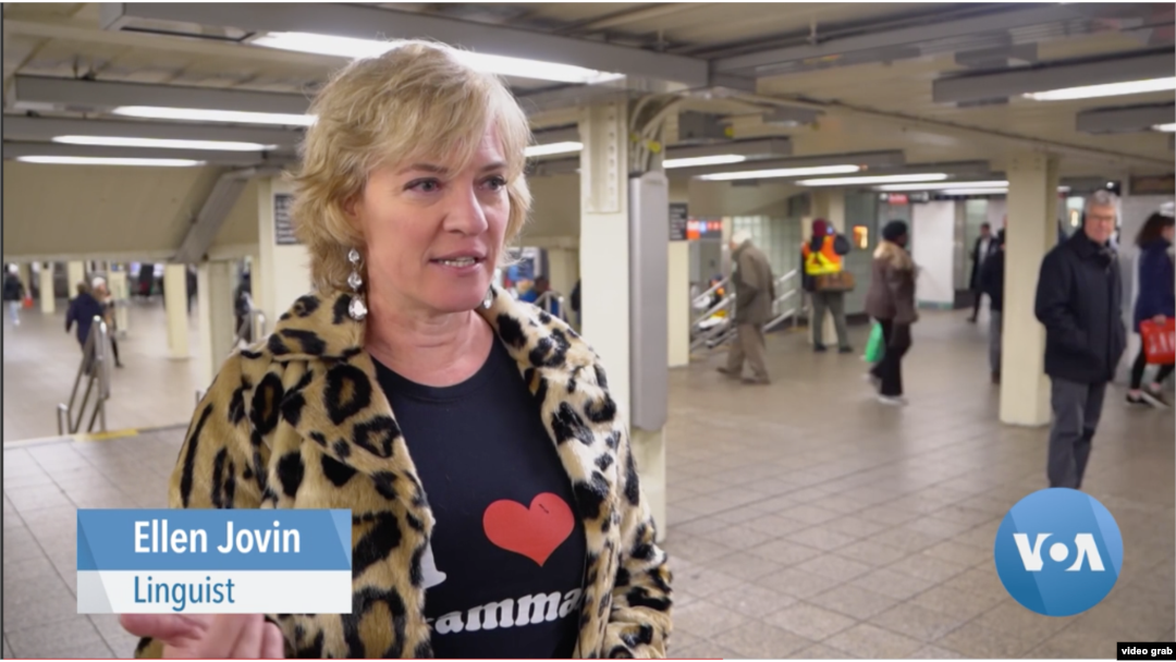 Ellen Jovin, Ahli Bahasa pencetus program "Grammar Table" di New York. (Foto: VOA/videograb)