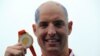 Atlet Olimpiade Belanda Melaju Cepat Lewati Kanal untuk Danai Penelitian Kanker