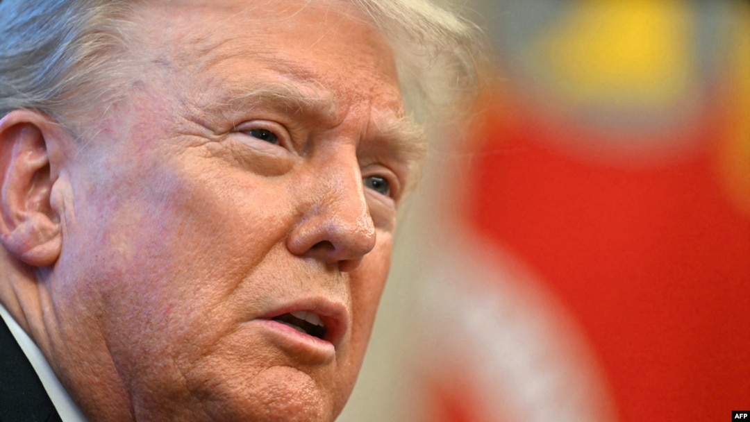 Donald Trump'ın imzaladığı başkanlık kararnamesiyle İngilizce artık ABD'nin resmi dili.