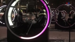 Մոնրեալը բնակինչերին "լույսի թերապիա" է առաջարկում համավարակային ձմռանը դիմակայելու համար: Լուսաձայնային սարքերի նպատակն է թեթևացնել ստրեսը: