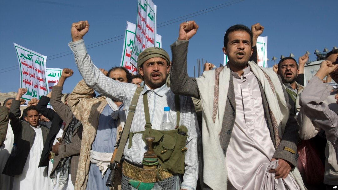 Warga Yaman melakukan unjuk rasa di Sanaa untuk mendukung pemberontak Syiah Houthi yang menguasai ibukota (23/1).