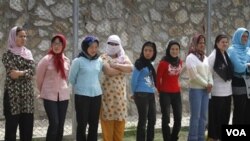 Para perempuan Afghanistan di penjara di ibukota Kabul (foto: dok). Perempuan korban KDRT di Afghanistan lebih memilih tinggal di penjara daripada kembali ke rumah mereka.