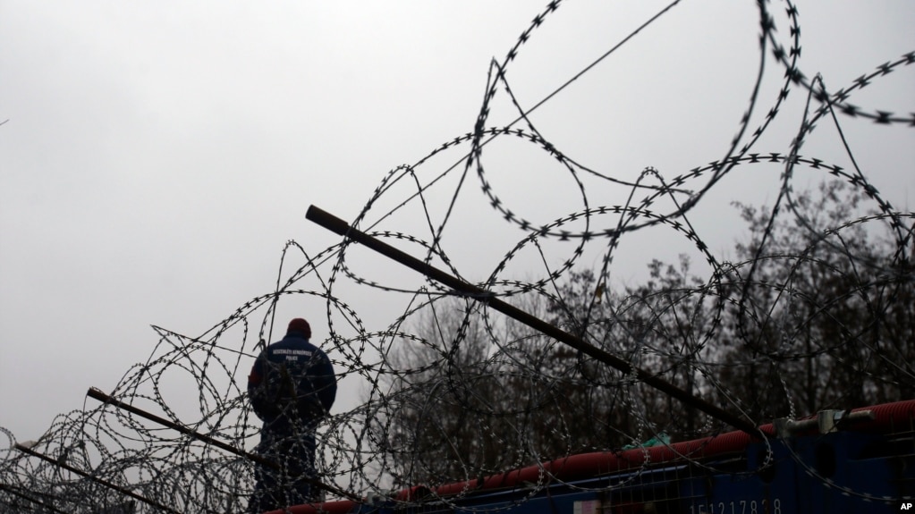 Hungaria miraton një ligj të ashpër për imigracionin