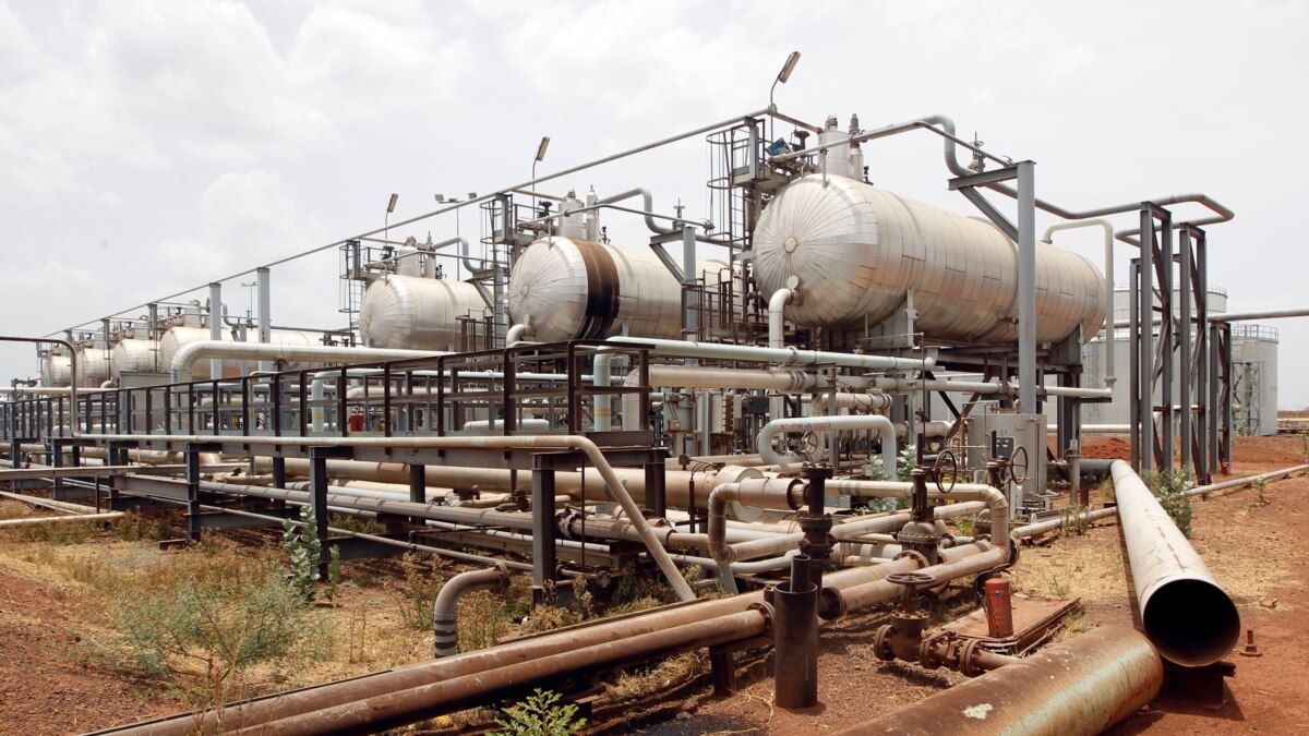 Despite Threat, Sudan Has Not Blocked S. Sudan Oil: Official
