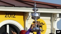 Gutiérrez gana el Derby y el Preakness