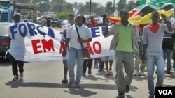 Marcha do Dia da Paz em Moçambique 4 de Outubro (Foto SAPO)