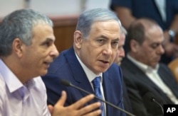 Israeli Prime Minister Benjamin Netanyahu attends a cabinet meeting in Jerusalem, Aug. 5, 2015.