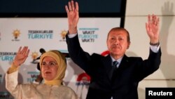 Reccep Tayyip Erdogani i njegova supruga Emine Erdogan, Ankara, 25. juni 2018.