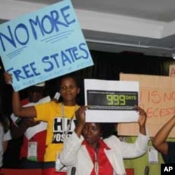 Activists protest against ARV shortages in South Africa's Free State province