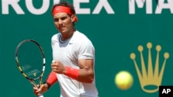 Rafael Nadal berhasil memenangkan turnamen Barcelona Open untuk ke-8 kalinya Minggu (28/4). 