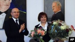 Sema Yılmaz Karasu Berlin Tiergarten Belediyesi Salonu’nda yapılan ödül töreninde