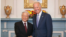 Tổng bí thư Việt Nam Nguyễn Phú Trọng được tiếp đón bởi Phó Tổng thống Joe Biden lúc đó tại Bộ Ngoại giao Mỹ ở Washington hôm 7/7/2015. Theo nhà phân tích quốc phòng cao cấp Derek Grossman, Hà Nội đang tìm cách sắp xếp một cuộc gặp cho ông Trọng và Tổng thống Biden tại Nhà Trắng.