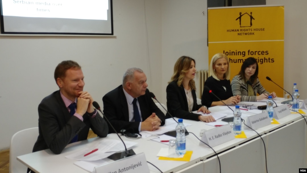 Učesnici panela na konferenciji "Ljudska prava iznad pregovaračkih poglavlja", u organizaciji Komiteta pravnika za ljudska prava (YUCOM), u Kući ljudskih prava u Beogradu, 22. februara 2019.