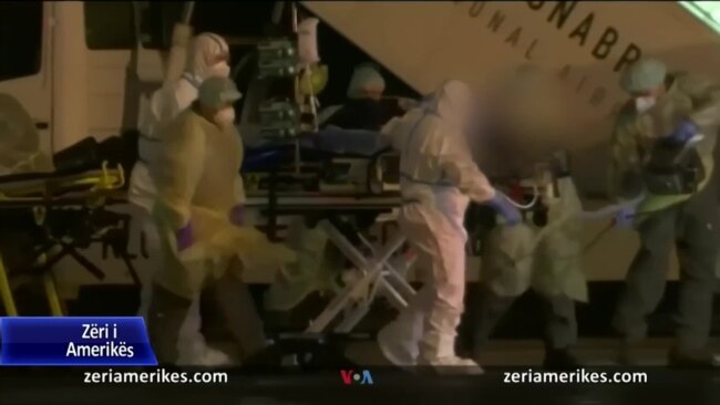 Varianti Omicron, edhe më shumë vende kufizojnë udhëtimet nga Afrika e Jugut