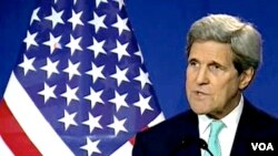Ngoại trưởng Hoa Kỳ John Kerry thúc giục những người chỉ trích thỏa thuận khung trong quốc hội “kìm nén sự nóng giận” và chờ đợi một thỏa thuận chung quyết