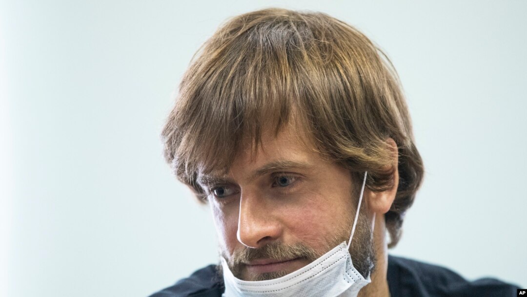 Петр Верзилов