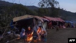 ကချင်ပြည်နယ်တွင်း ဒုက္ခသည်များ ( ပုံဟောင်း January 21, 2017 )