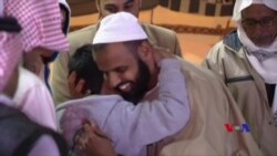 關塔那摩灣釋放的四名恐怖嫌疑人到達沙特阿拉伯