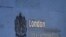 El índice FTSE de Gran Bretaña ha bajado un 0,3% al mediodía, el índice CAC-40 de Francia también ha bajado un 0,3%, mientras que el índice DAX en Alemania ha subido 10 puntos.