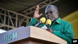 John Magufuli lors d'un meeting électoral à Dar es Salaam, 23 octobre 2015.