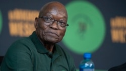 FILE - Mantan presiden Afrika Selatan Jacob Zuma menghadiri konferensi pers di Balai Komunitas YMCA di Soweto, 16 Desember 2023.
