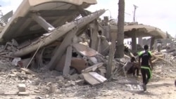 Gazans Visit Destroyed Neighborhoods After Israeli Withdrawal
