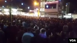 یکی از ده‌ها تجمع اعتراضی در ایران، در بندر ماهشهر- آرشیو