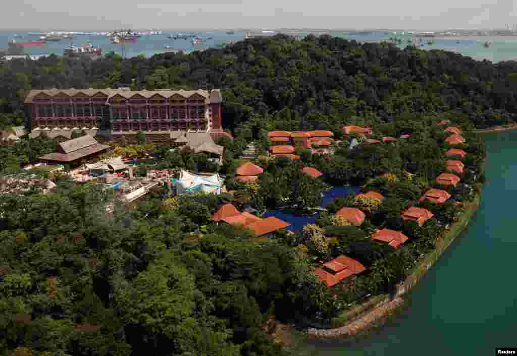نمایی از بالای هتل &laquo;کاپلا&raquo; در جزیره سنتوزا که محل دیدار پرزیدنت ترامپ و کیم جونگ اون است.