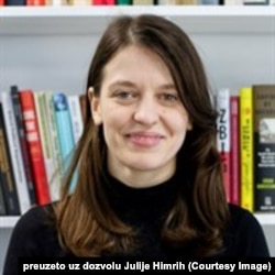 Julija Himrih, doktorka na Londonskoj školi ekonomije