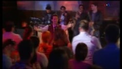 دقایقی با مکس