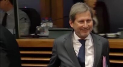 Заев го презеде премиерскиот кабинет